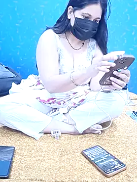 Snapshot of Sangitalive chatting on July 1, 5:42 am Sangitalive online show from July 1, 5:42 am