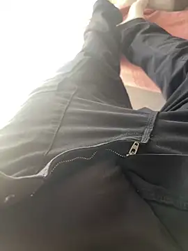 Snapshot of gkal7877_ chatting on March 11, 1:39 pm gkal7877 online show from March 11, 1:39 pm
