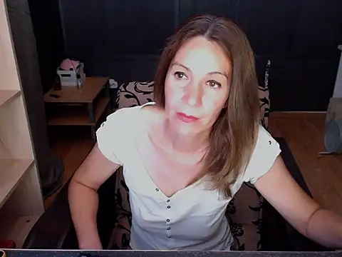 Snapshot of hannaha chatting on May 28, 6:16 pm hannaha online show from May 28, 6:16 pm