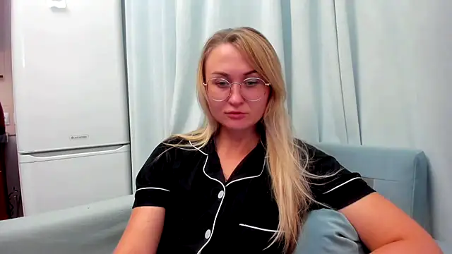 Snapshot of your_Goddess_Eva chatting on September 19, 7:47 pm your Goddess Eva online show from September 19, 7:47 pm