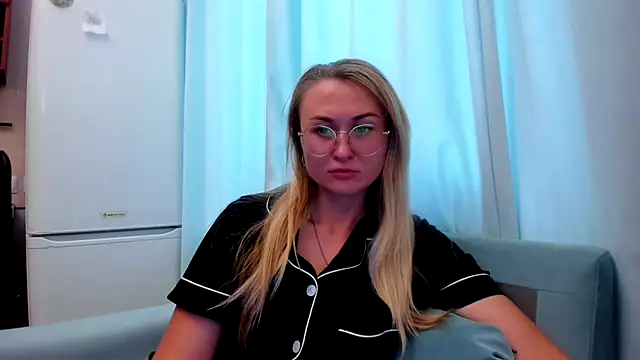 Snapshot of your_Goddess_Eva chatting on September 20, 12:17 pm your Goddess Eva online show from September 20, 12:17 pm