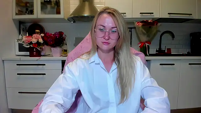 Snapshot of your_Goddess_Eva chatting on September 30, 8:25 pm your Goddess Eva online show from September 30, 8:25 pm