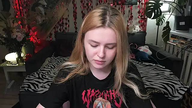 Alexa Pirs online show from February 16, 5:20 pm