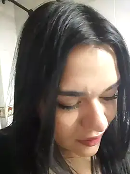 Snapshot of nikki_grey chatting on October 5, 4:00 am nikki grey online show from October 5, 4:00 am