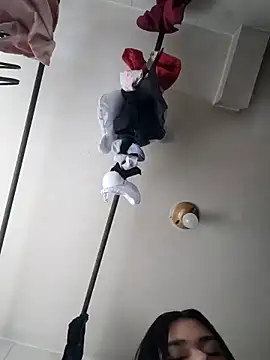 Snapshot of nikki_grey chatting on October 20, 9:59 pm nikki grey online show from October 20, 9:59 pm