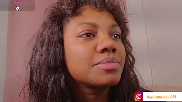 Daphnewalker   online show from March 22, 10:35 pm