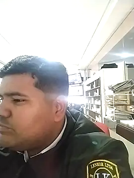 Snapshot of oscarshow24 chatting on February 26, 5:42 am oscarshow24 online show from February 26, 5:42 am