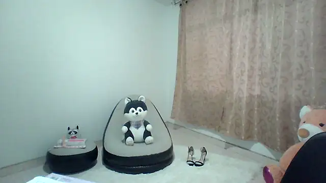 Hanna latinaa online show from March 14, 11:11 pm