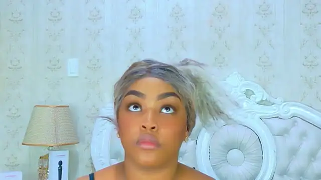 TianahGlow online show from January 15, 8:34 pm