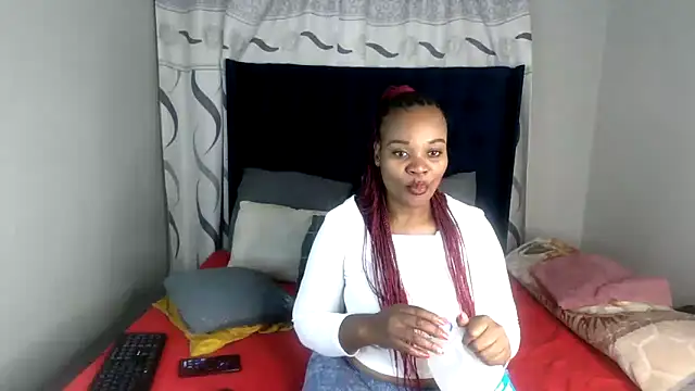 Snapshot of BigbootyliciousXXX chatting on June 3, 4:56 pm BigbootyliciousXXX online show from June 3, 4:56 pm