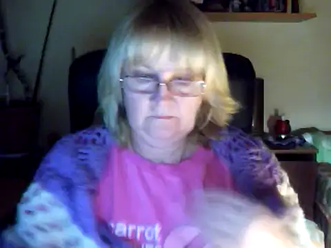 Snapshot of Violet5364 chatting on February 23, 6:23 pm Violet5364 online show from February 23, 6:23 pm