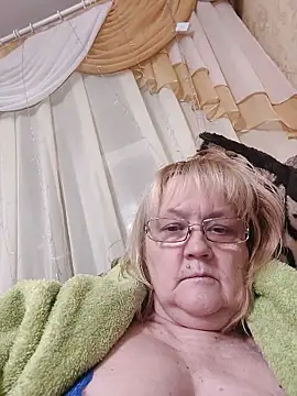 Snapshot of Violet5364 chatting on January 18, 9:07 pm Violet5364 online show from January 18, 9:07 pm