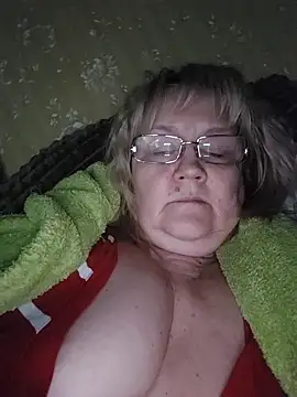 Snapshot of Violet5364 chatting on February 7, 10:02 pm Violet5364 online show from February 7, 10:02 pm