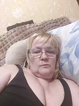 Snapshot of Violet5364 chatting on March 13, 9:43 pm Violet5364 online show from March 13, 9:43 pm