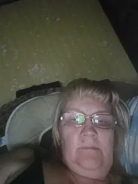 Snapshot of Violet5364 chatting on March 14, 9:42 pm Violet5364 online show from March 14, 9:42 pm