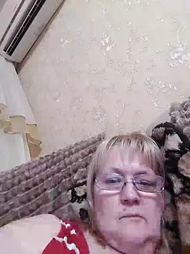 Snapshot of Violet5364 chatting on March 15, 8:15 pm Violet5364 online show from March 15, 8:15 pm