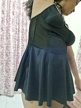 Snapshot of Jassi_Does chatting on February 18, 9:55 pm Jassi Does online show from February 18, 9:55 pm