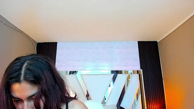 Snapshot of Cristin_Petite chatting on March 10, 5:39 pm Cristin Petite online show from March 10, 5:39 pm