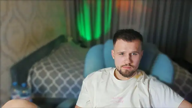 Vladik b online show from March 4, 6:03 pm