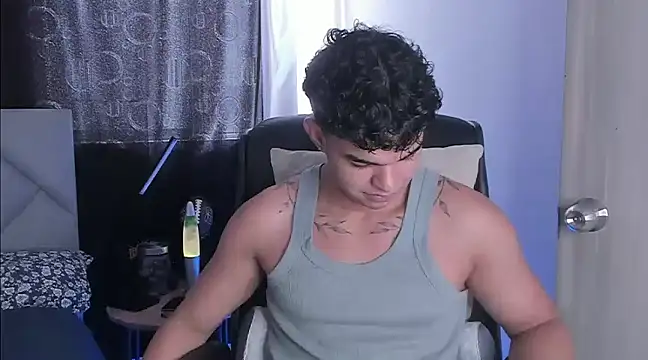 Snapshot of samm_sv chatting on February 28, 7:03 pm samm sv online show from February 28, 7:03 pm