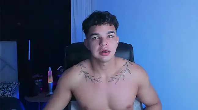 Snapshot of samm_sv chatting on March 19, 4:14 am samm sv online show from March 19, 4:14 am