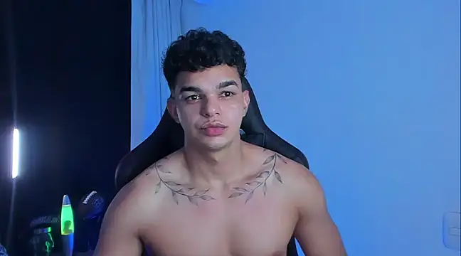 Snapshot of samm_sv chatting on March 22, 4:14 am samm sv online show from March 22, 4:14 am