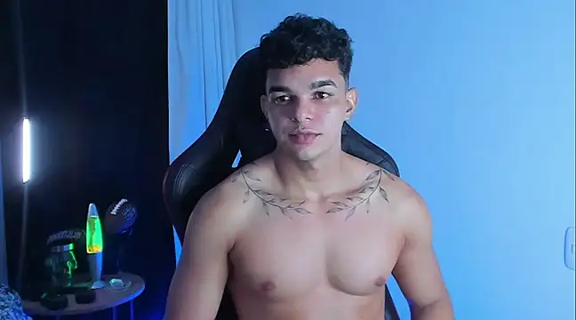 Snapshot of samm_sv chatting on March 22, 7:15 am samm sv online show from March 22, 7:15 am