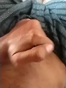 Snapshot of dreamboy3345 chatting on November 12, 4:35 am dreamboy3345 online show from November 12, 4:35 am