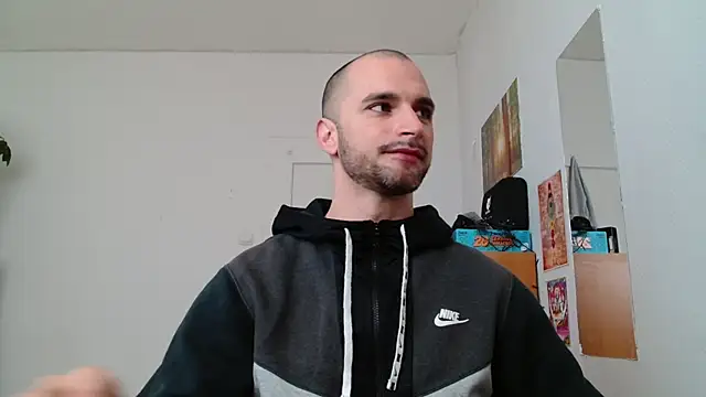 OskarBreno online show from May 10, 6:51 am