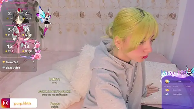 purplelilith3 online show from March 5, 1:42 am