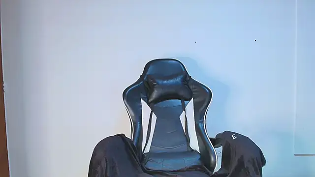 natasha steele online show from November 4, 9:14 pm