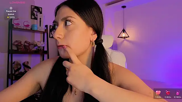 Miller Vanessa  online show from February 18, 9:11 pm