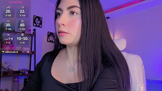 Snapshot of Miller_Vanessa_ chatting on June 24, 8:52 pm Miller Vanessa online show from June 24, 8:52 pm
