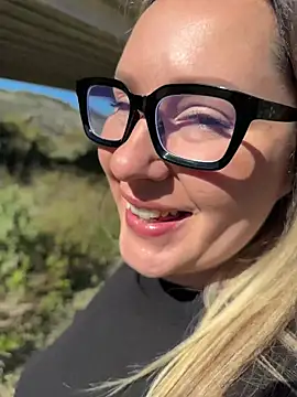 Mona Plus online show from March 17, 9:56 am