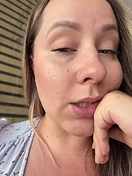 Mona Plus online show from April 14, 10:32 am