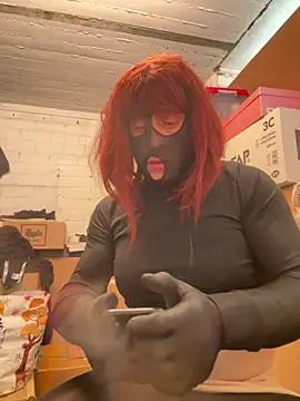 Bleueyez007 online show from April 5, 8:22 am