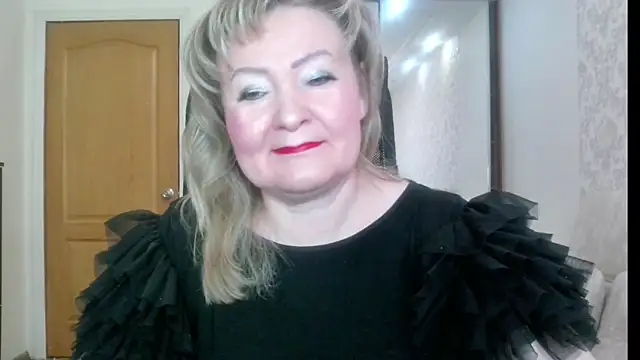 Snapshot of Victoria_secrets_ chatting on May 1, 5:56 am Victoria secrets online show from May 1, 5:56 am