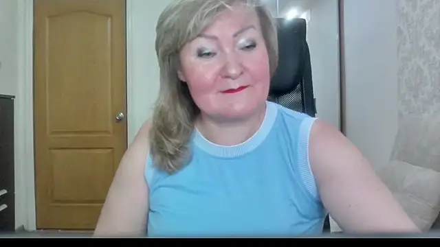 Snapshot of Victoria_secrets_ chatting on July 28, 4:52 am Victoria secrets online show from July 28, 4:52 am