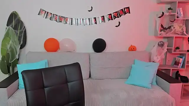 GabriellaMays online show from October 30, 5:09 am