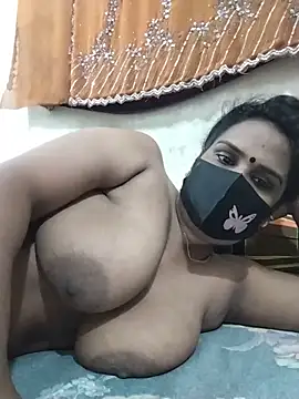 Snapshot of Mitila-3232 chatting on May 27, 11:57 pm Mitila-3232 online show from May 27, 11:57 pm