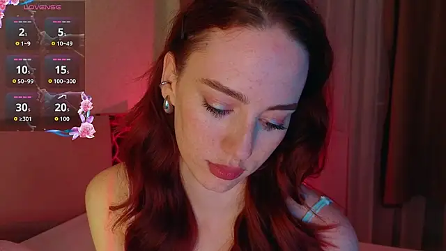 Snapshot of StacyWatts chatting on June 3, 8:36 pm StacyWatts online show from June 3, 8:36 pm