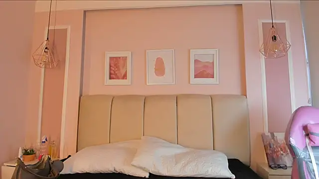 Annie rhoades online show from March 14, 3:17 pm