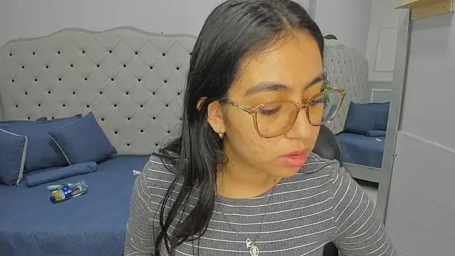 lucelly 15 online show from February 20, 11:54 am