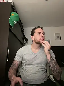 arnold bekam online show from February 25, 10:58 am