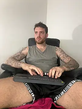 Snapshot of arnold_bekam chatting on June 2, 3:14 pm arnold bekam online show from June 2, 3:14 pm