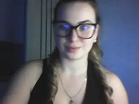 Snapshot of GoddessTenderness chatting on February 24, 10:14 pm GoddessTenderness online show from February 24, 10:14 pm