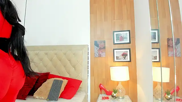 KimberlyBigBoobs online show from November 27, 4:25 am