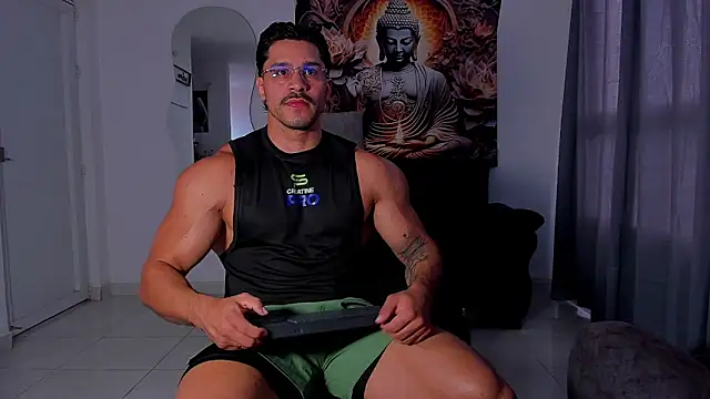 Valentino Dosantos  online show from November 15, 2:24 pm