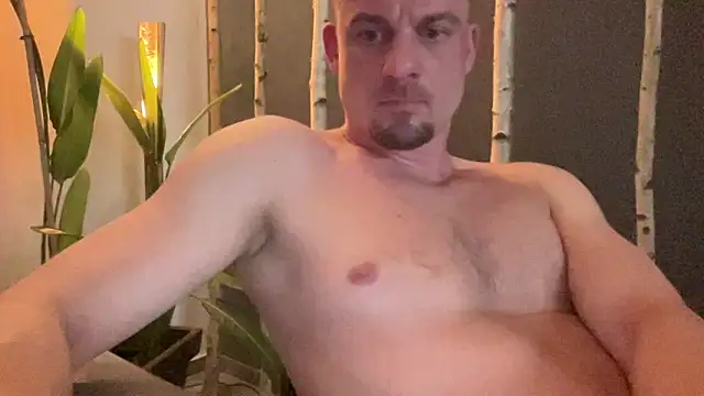 Snapshot of Hagener985 chatting on February 28, 10:00 pm Hagener985 online show from February 28, 10:00 pm