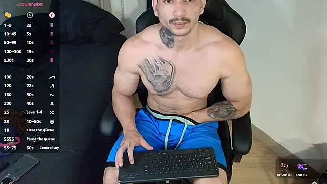 Snapshot of kevin_jef chatting on March 5, 10:32 pm kevin jef online show from March 5, 10:32 pm